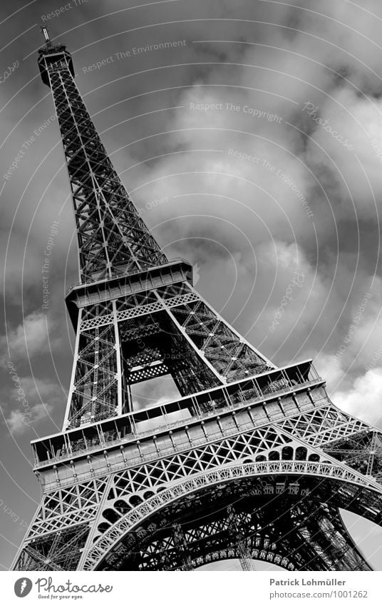 Eiffelturm Paris Architektur Himmel Wolken Schönes Wetter Frankreich Europa Hauptstadt Stadtzentrum Menschenleer Bauwerk Sehenswürdigkeit Wahrzeichen