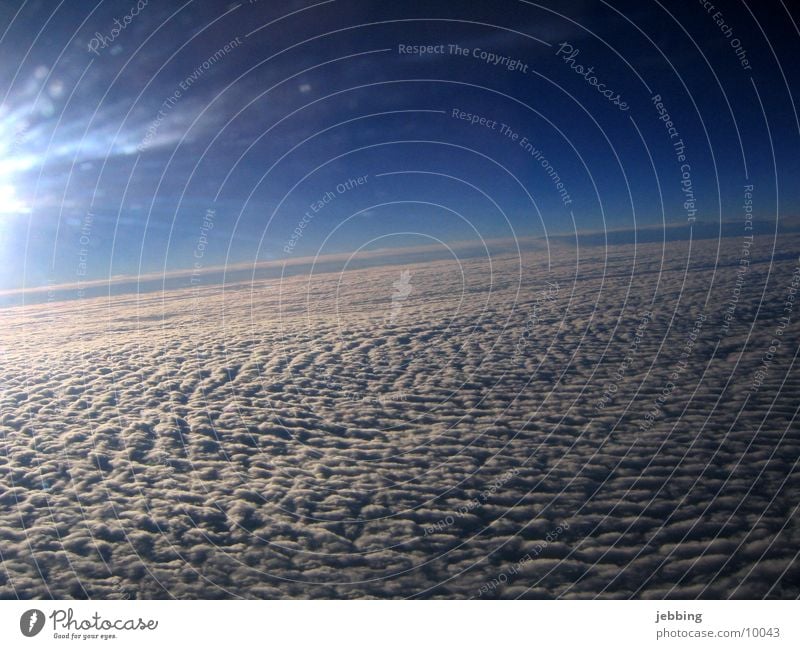 Über den Wolken Flugzeug Aussicht Abdeckung Himmel fliegen überfliegen hoch clouds sky airplane heaven sun