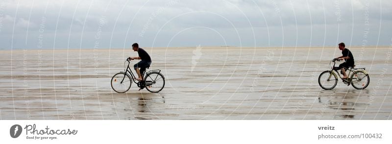 Fahrradrennen im Wattenmeer Dänemarks Meer Rømø Strand Küste