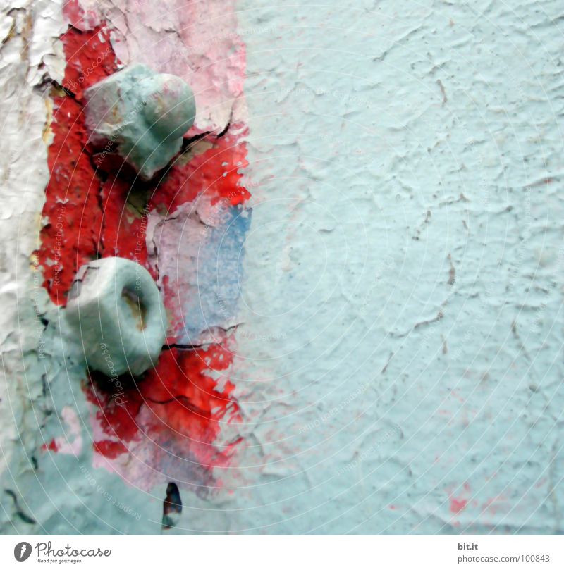 ABNABELN Mauer Wand Lack Metall mehrfarbig rot Farbe Eisen Schraube lackiert Farbstoff Farben und Lacke Schraubenmutter Hintergrundbild abblättern alt metallbau