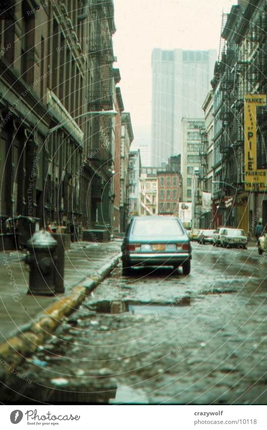 New Yorker Straße Müll grau Architektur dreckig