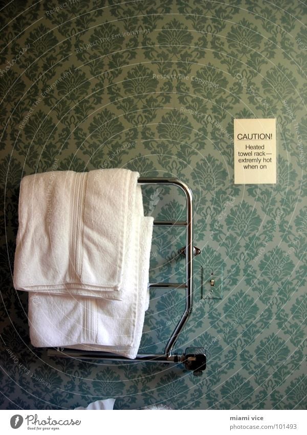 Towel Rack Tapete Hinweisschild Warnschild Ordnungsliebe Dienstleistungsgewerbe Handtuch Hotel Hotelzimmer Bildausschnitt Tapetenmuster Handtuchhalter Halterung