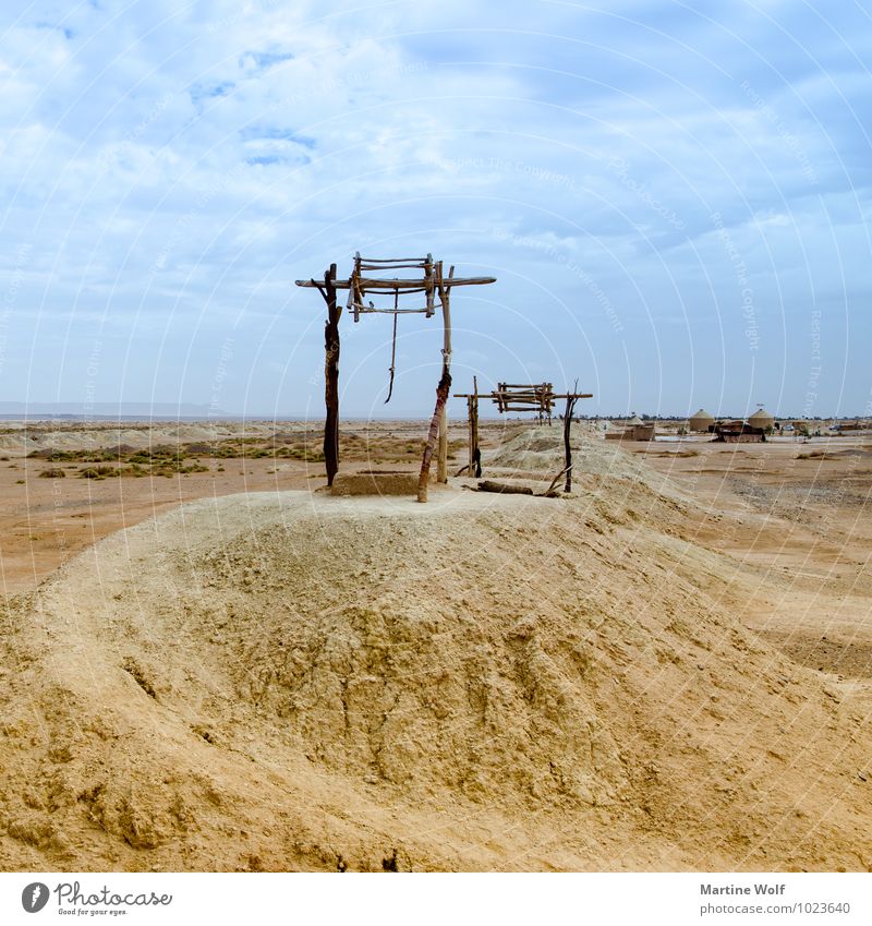Wüstenbrunnen Erde Sand Wasser Marokko Afrika Überleben Antiatlas Brunnen Außenaufnahme Menschenleer Textfreiraum oben Tag