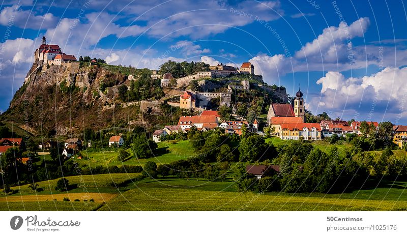 Die Riegersburg im Sommer Tourismus Ausflug Sommerurlaub Berge u. Gebirge Natur Landschaft Wolken Klima Schönes Wetter Wiese Feld Graz Südsteiermark