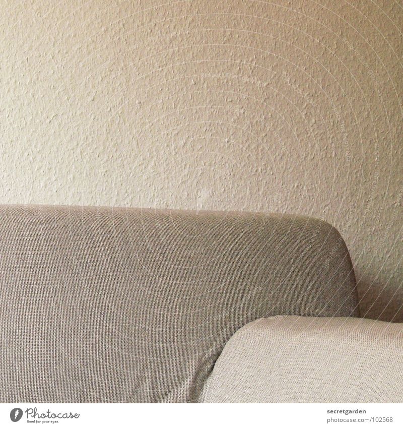 sofa ohne lümmler Sofa Stoff Wand Raufasertapete weiß grau gemütlich lümmeln Fernsehen Material Wohnzimmer Möbel ruhig Erholung Tapete Design Innenarchitektur