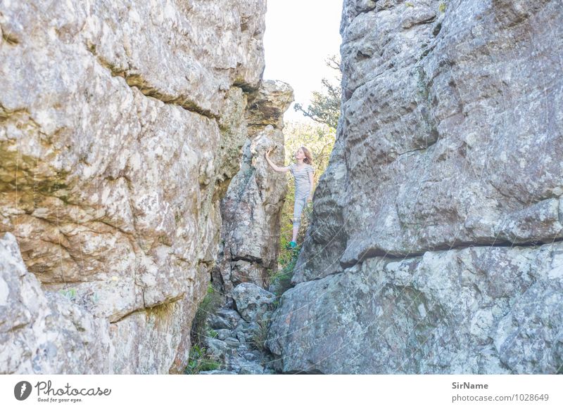 322 Ferien & Urlaub & Reisen Ausflug Abenteuer Expedition Berge u. Gebirge wandern Klettern Bergsteigen Mädchen 1 Mensch 8-13 Jahre Kind Kindheit Natur