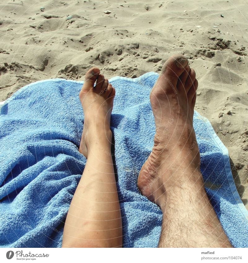 Familienähnlichkeit Sommer Strand Handtuch Zehen klein groß Ferien & Urlaub & Reisen Freizeit & Hobby Mensch Sand Fuß Barfuß