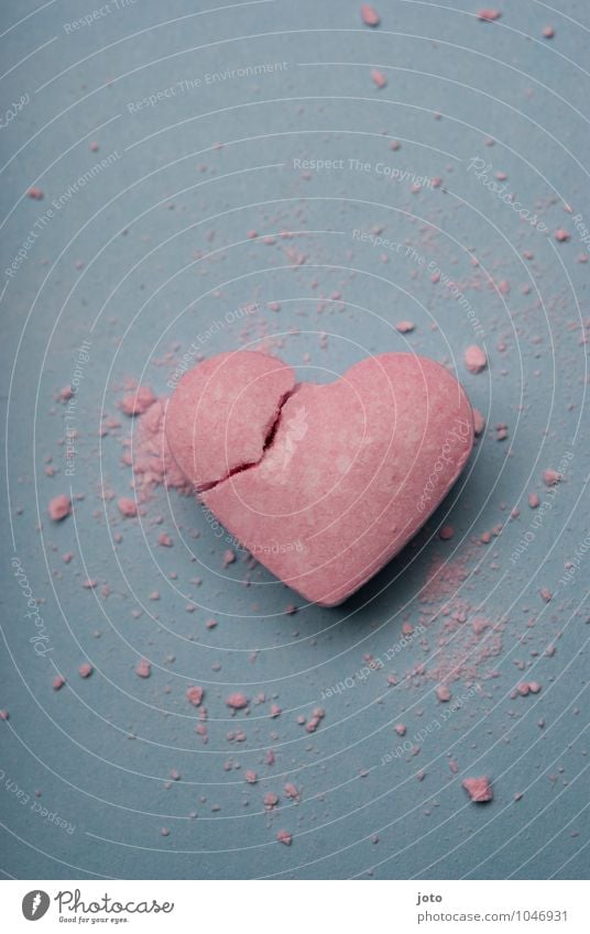 crushed Valentinstag Herz kaputt süß trashig rosa Hoffnung Schmerz Sehnsucht Enttäuschung Einsamkeit Verzweiflung Eifersucht betrügen Gewalt Krise Liebe