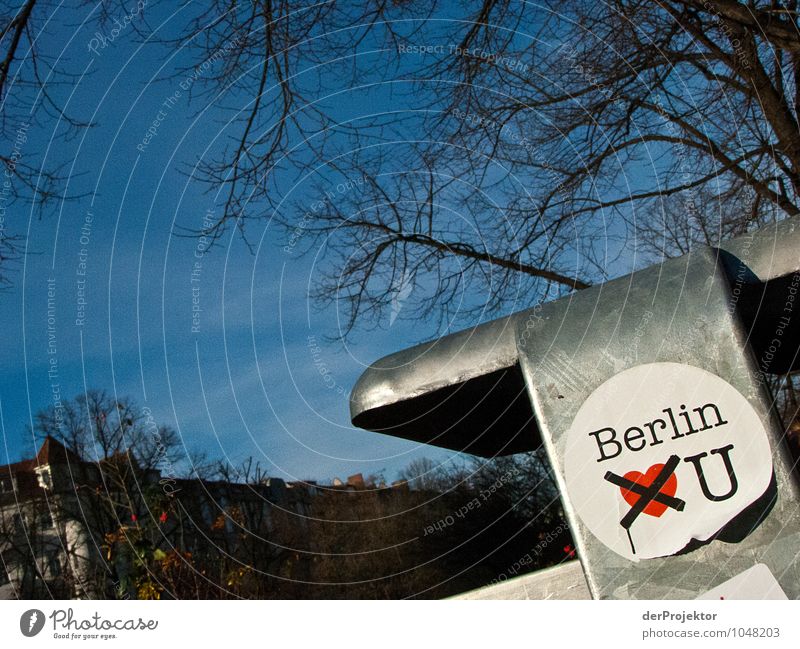 Ich hasse Berlin Ferien & Urlaub & Reisen Tourismus Ausflug Sightseeing Städtereise Umwelt Schönes Wetter Park Hauptstadt Stadtzentrum Sehenswürdigkeit Zeichen