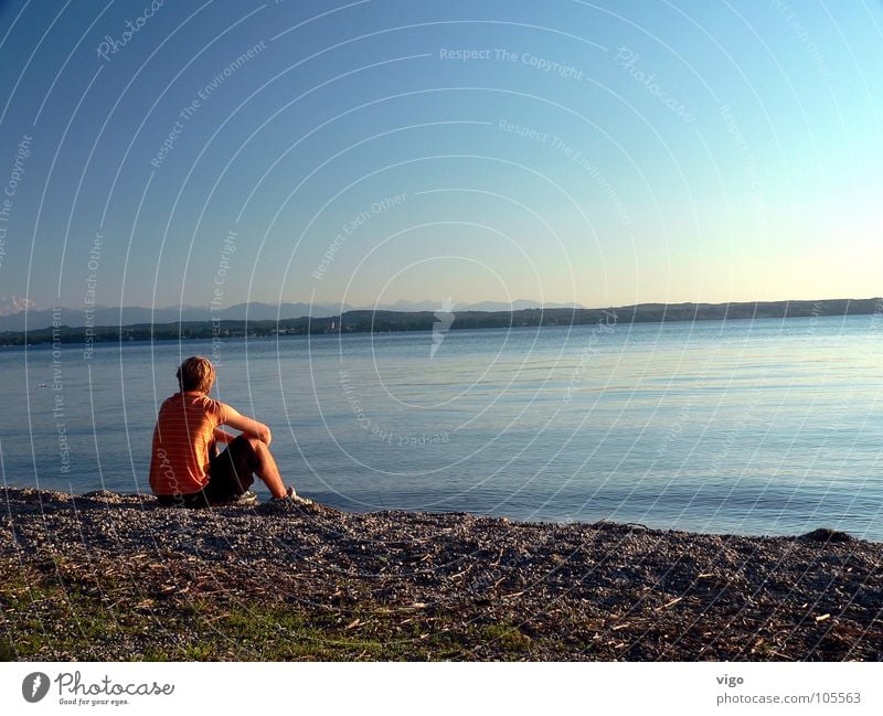 'Chill-out-zone' See Starnberger See Sonnenuntergang Sommer Strand genießen Alpen Wasser Himmel blau orange chillig