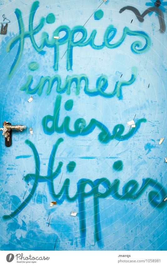 Klischee Lifestyle Tür Griff Schriftzeichen Graffiti alt dreckig blau Kommunizieren Hippie Farbfoto Außenaufnahme Menschenleer Tag