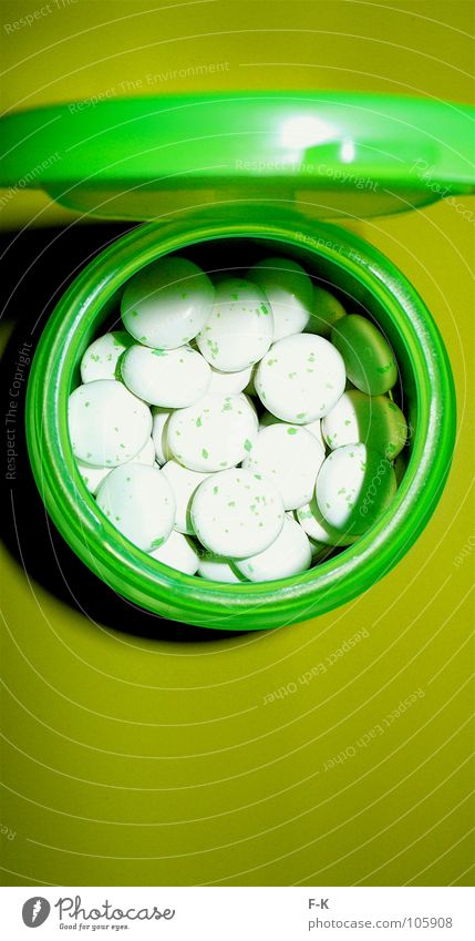 Die grüne Pille Süßwaren Rauschmittel Medikament Tisch Dose Farbe Kaugummi Bonbon Dragees Placebo Chewinggum Mentos Mundgeruch Fresh Citrus Gully Tablette