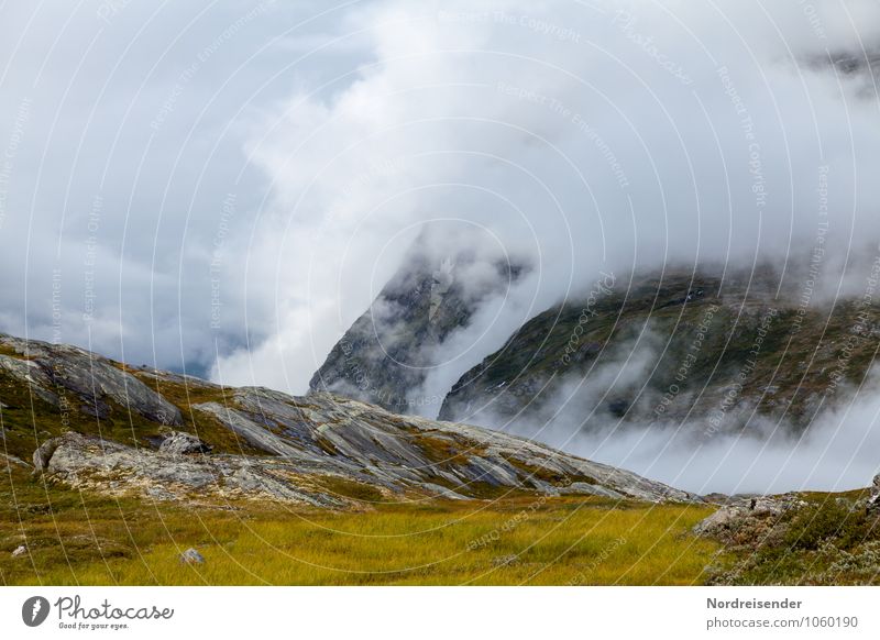 Die Trolle kochen Natur Landschaft Urelemente Luft Wasser Wolken Klima Wetter Unwetter Nebel Felsen Berge u. Gebirge Hoffnung demütig Einsamkeit bizarr