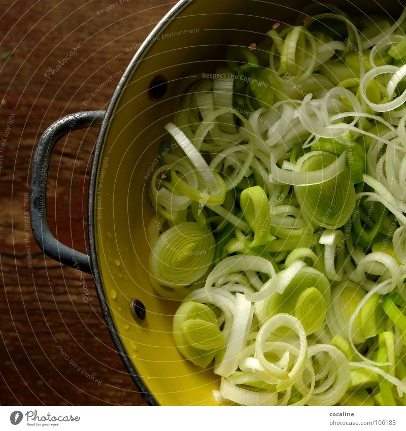 Das gesunde Grauen kochen & garen Speise grün gelb weiß Gesundheit Gemüse Porree Ernährung