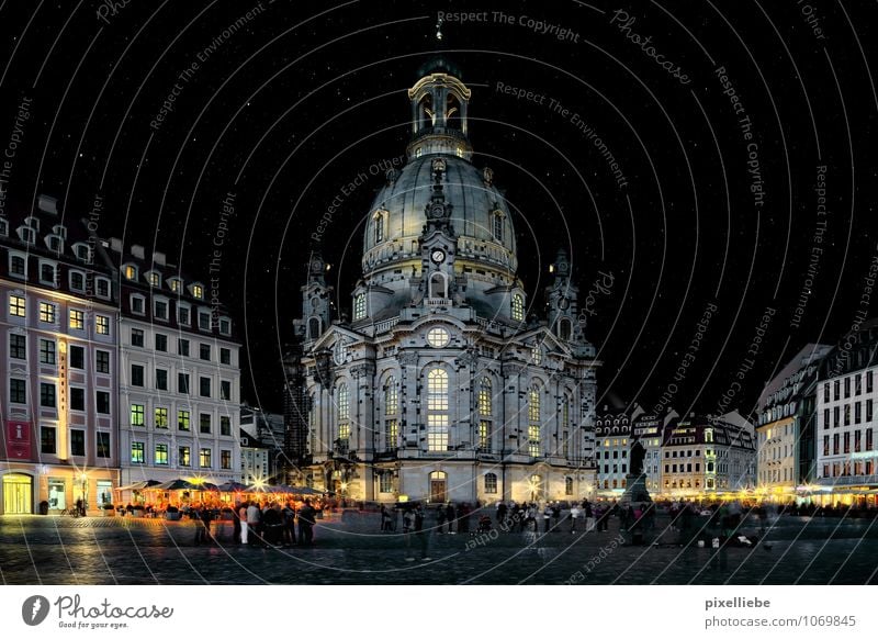 Dresdner Frauenkirche Ferien & Urlaub & Reisen Tourismus Ausflug Sightseeing Städtereise Nachtleben ausgehen Mensch Architektur Kultur Nachthimmel Stern Dresden