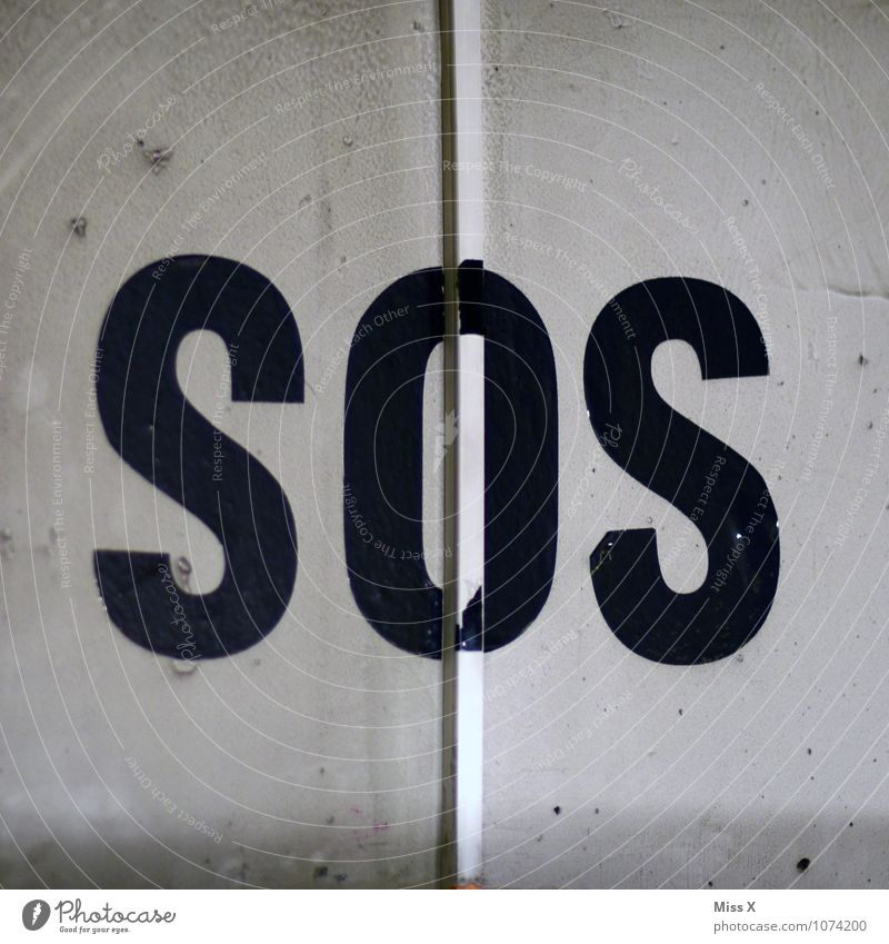 SOS Verkehrsunfall Schifffahrt Zeichen Schriftzeichen Schilder & Markierungen Hinweisschild Warnschild Gefühle Angst Todesangst gefährlich bedrohlich