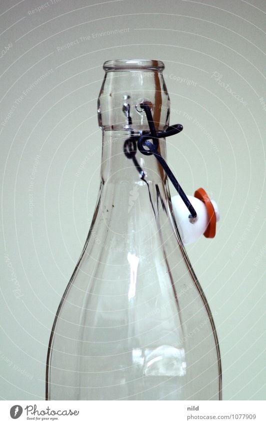 Bottleneck Ernährung Getränk Flasche Design Glas Metall grau rot Bügelflasche Verschluss Gummi Dichtung schließen Glasflasche Altglas Behälter u. Gefäße