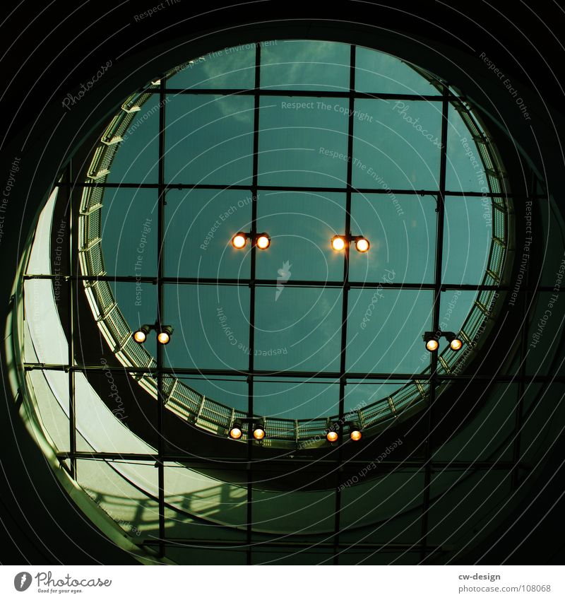 THREE-RING CIRCUS Architektur Detailaufnahme Bildausschnitt kreisrund Rundbauweise Oberlicht Froschperspektive aufwärts himmelwärts modern Moderne Architektur