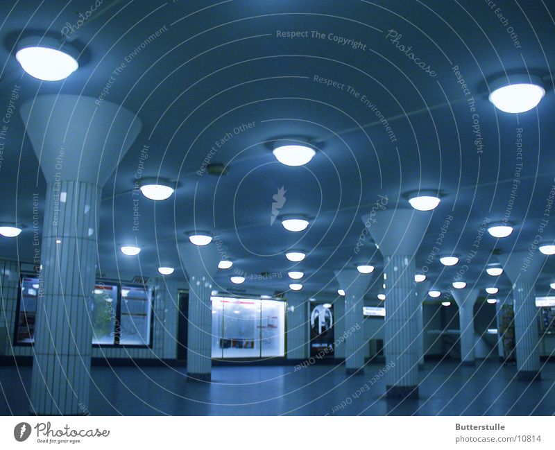 Halle U-Bahn Licht Architektur Lagerhalle Jungfernstieg