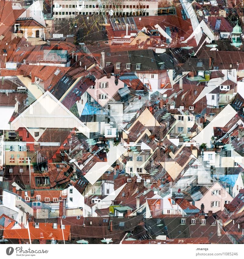 Übervölkert Freiburg im Breisgau Stadtzentrum überbevölkert Haus Häusliches Leben außergewöhnlich viele verrückt chaotisch Perspektive Doppelbelichtung