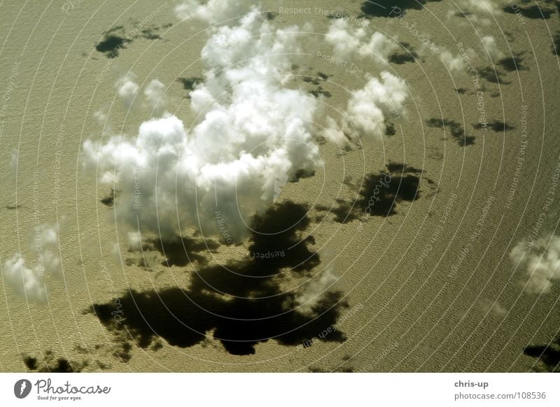 Über den Wolken 3 Aussicht Klimawandel Sonne Luft Horizont Panorama (Aussicht) Flugzeug weiß Meer Wellen Ozon Umweltverschmutzung Kondenswasser Atlantik Pazifik