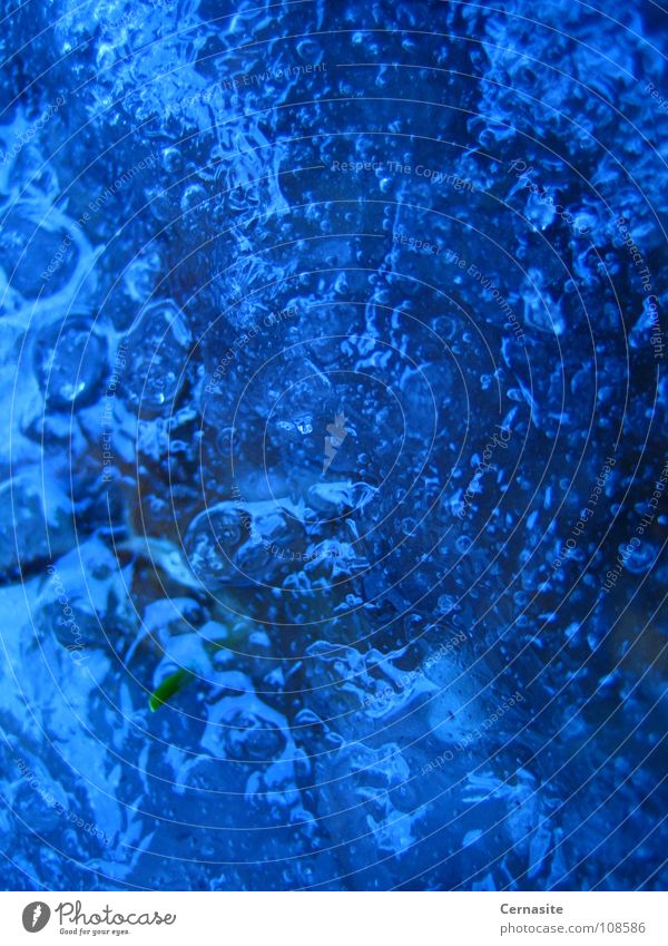 Ice 2 Schnellzug Winter Makroaufnahme Nahaufnahme Bubbles Water Blue Dark