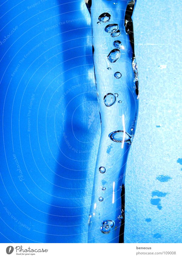 water jet Wasserstrahl Strahlung Schlauch Wasserschlauch Wasserhahn nass Luft Luftblase Beleuchtung frisch Erfrischung fließen Flüssigkeit Kühlung kühlen