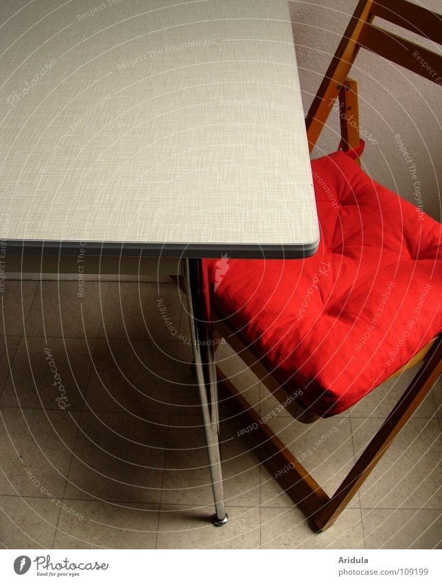 Raum + Tisch + Stuhl Küche rot Strukturen & Formen leer Holz Möbel Schatten