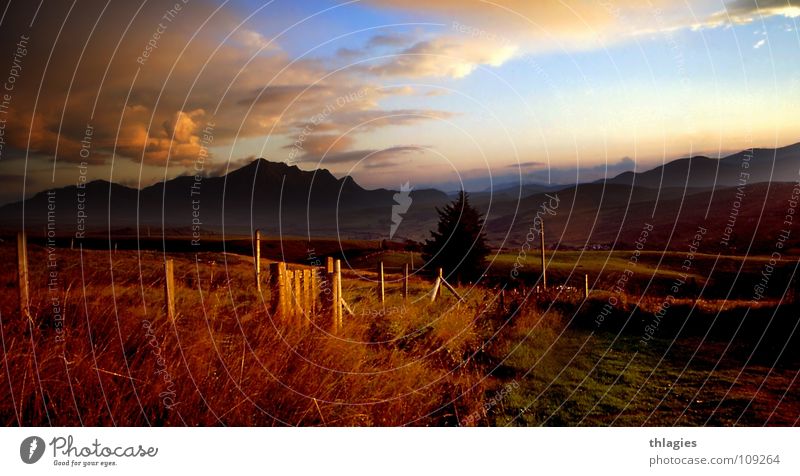 Highlands: Ben Nevis nach dem Regen Schottland Wolken Sehnsucht Europa Berge u. Gebirge Wasser Landschaft Himmel Teile u. Stücke