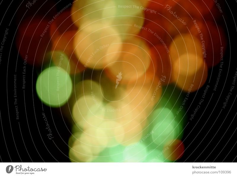 Lichttrauben abstrakt Kreis Nacht rot grün gelb Ausgang Nachtleben Unschärfe Farbe Lampe Punkt night