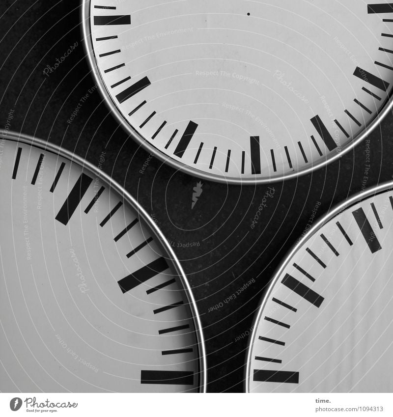 HMV | Zeitvertreib Messinstrument Uhr Zifferblatt Zeichen Linie kreisrund Kreis ästhetisch gleich Inspiration Ordnung Dienstleistungsgewerbe Vergänglichkeit