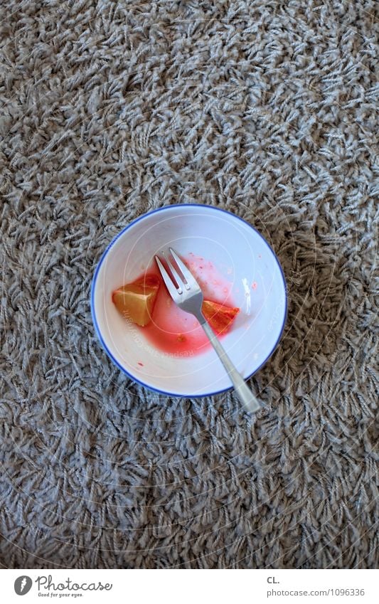 blutorange in schüssel auf teppich Lebensmittel Frucht Orange Ernährung Essen Bioprodukte Vegetarische Ernährung Diät Fasten Schalen & Schüsseln Gabel
