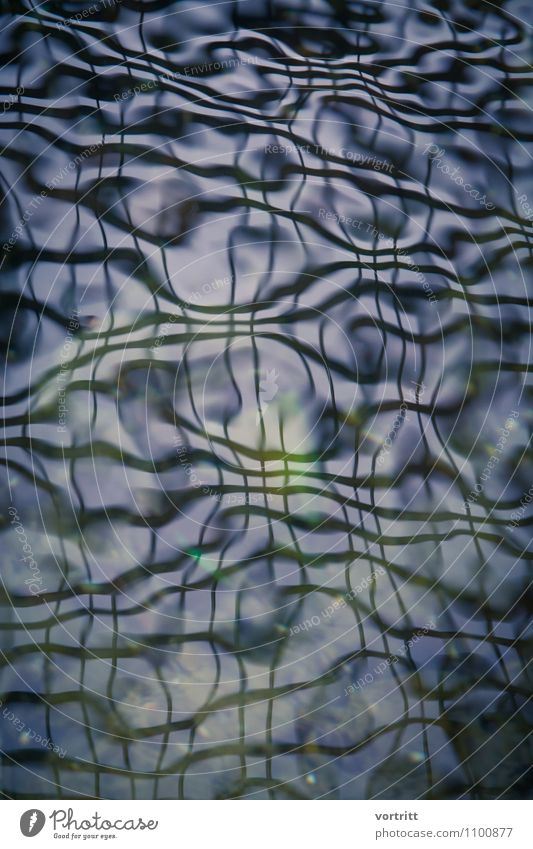 Fusion Umwelt Natur Urelemente Wasser Bewegung kalt violett schwarz bizarr See Verzerrung Wind Muster Gitter Reflexion & Spiegelung Farbfoto Gedeckte Farben