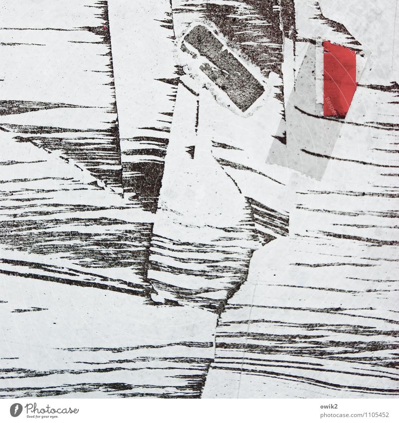 Fraktur Kunstwerk rot schwarz weiß Rätsel Farbfleck Rest Klebeband Spuren Farbfoto Gedeckte Farben Außenaufnahme Nahaufnahme Detailaufnahme abstrakt Muster