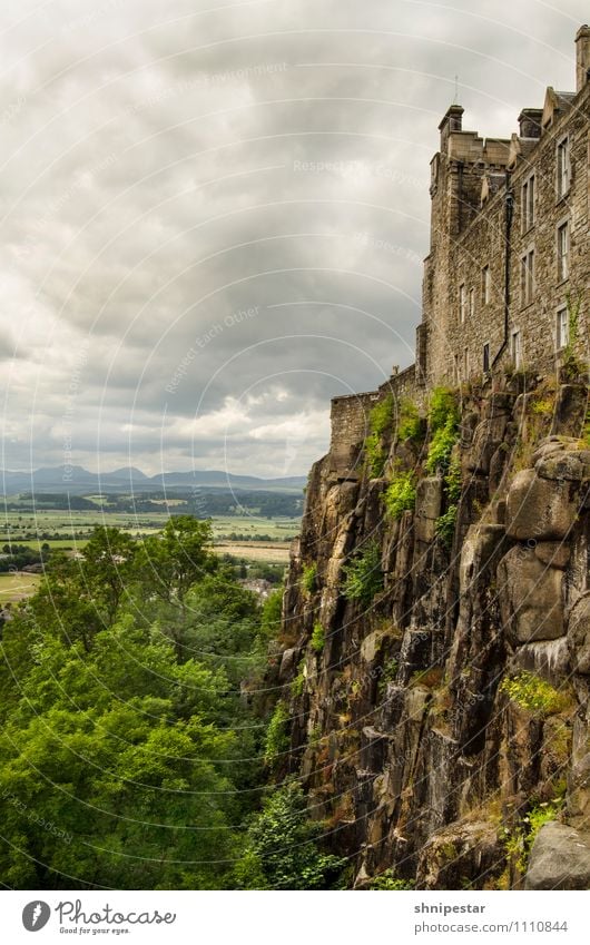 Stirling Castle Ferien & Urlaub & Reisen Tourismus Ausflug Sightseeing Städtereise Sommerurlaub Umwelt Landschaft Urelemente Wolken Klima schlechtes Wetter