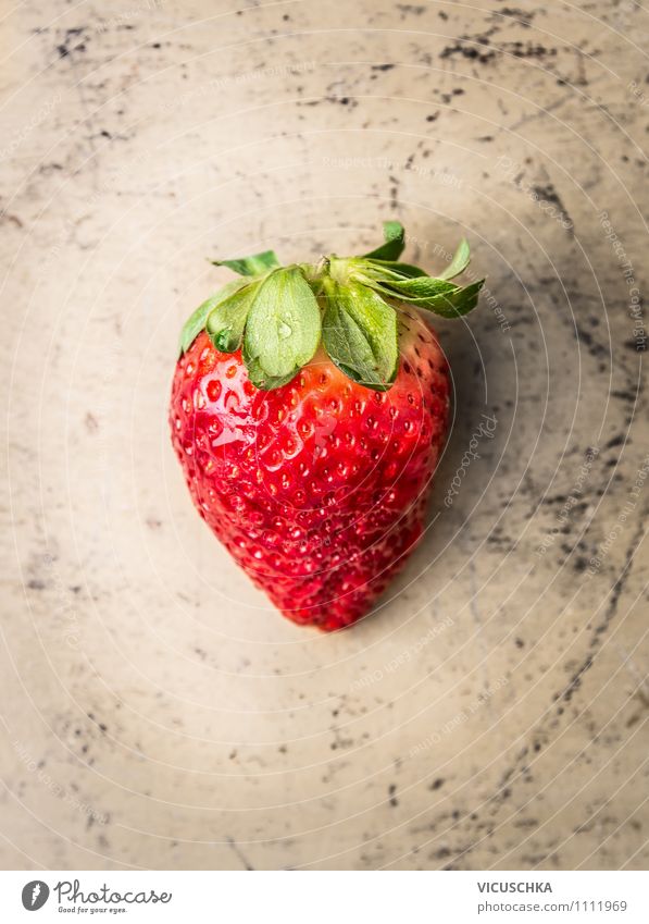 Erdbeere Lebensmittel Frucht Dessert Ernährung Bioprodukte Vegetarische Ernährung Diät Lifestyle Stil Design Gesunde Ernährung Sommer Garten Natur big Erdbeeren