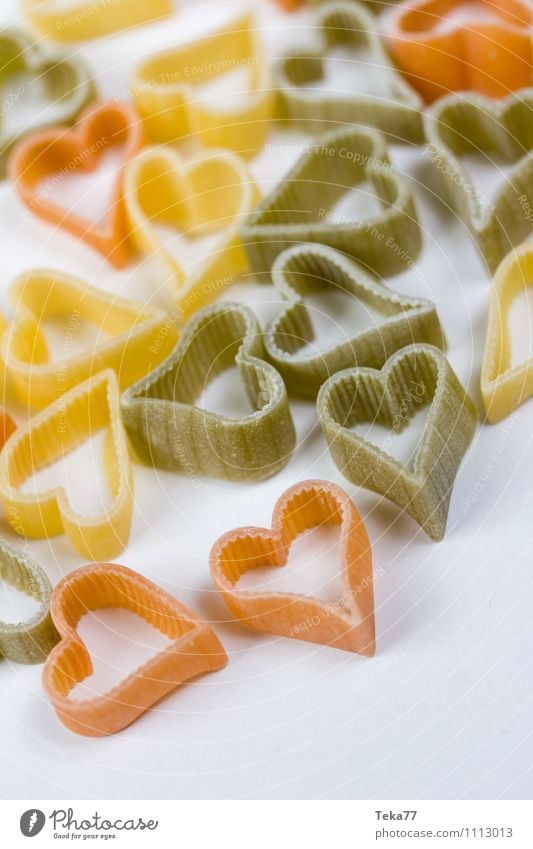 Ein Herz für Pasta IIII Lebensmittel Ernährung Festessen Bioprodukte Italienische Küche Liebe Gefühle Nudeln Farbfoto Nahaufnahme Detailaufnahme Makroaufnahme