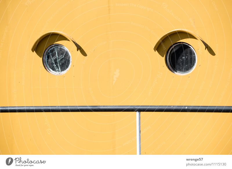 Verdruss Dampfschiff Wasserfahrzeug Bullauge Raddampfer Museumsschiff Metall alt gelb schwarz Abteilfenster Schiffsrumpf Bordwand Stahl Glasbruch Geländer