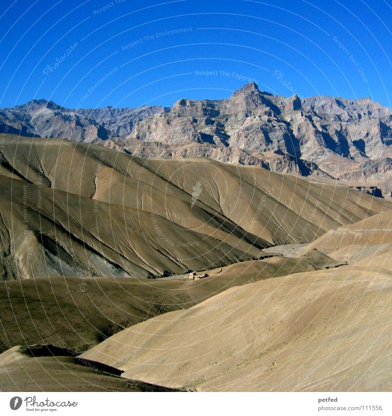 Elefantenhautberge Indien Ladakh Leh wandern Serpentinen tief Berge u. Gebirge Erde Nation Ferien & Urlaub & Reisen Himmel blau hoch Klettern Aussicht Himalaya