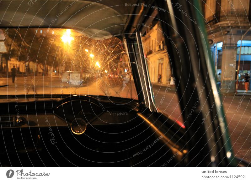 FF# Old School Kunst ästhetisch Zufriedenheit PKW Autobahn Autofahren Autofenster Autofahrer Autorennen Autounfall Scheibe gesplittert Kuba Altstadt