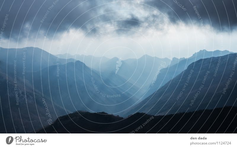 Schlucht Paklenica Kroatien Abenteuer Expedition Berge u. Gebirge Klettern Bergsteigen Umwelt Landschaft Wolken Gewitterwolken schlechtes Wetter Unwetter Regen