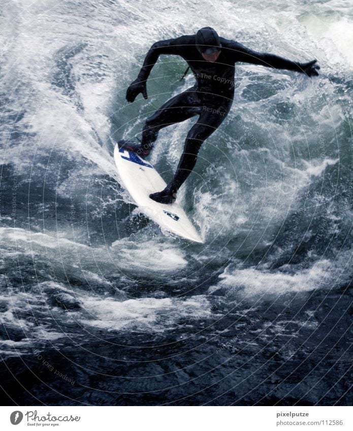 wellenreiter Surfen Surfer Wellen kalt Surfbrett Wildwasser Neoprenanzug Wassersport Sport Spielen Wildtier pixelputze neo