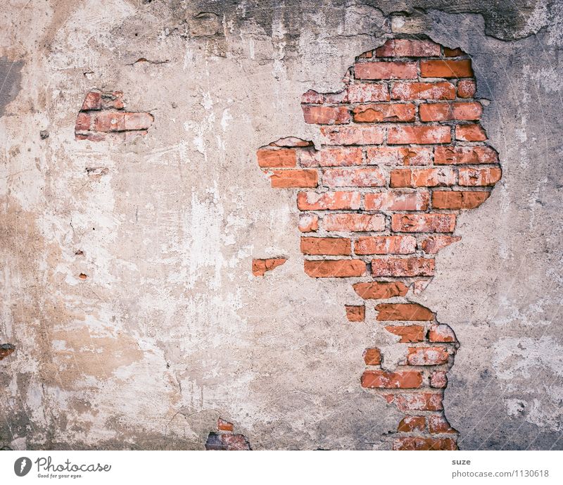 Helmut Schmidt Rauchen maskulin Mann Erwachsene Kopf Kunst Mauer Wand Beton Backstein alt außergewöhnlich kaputt trist trocken rot Rätsel Verfall Vergangenheit