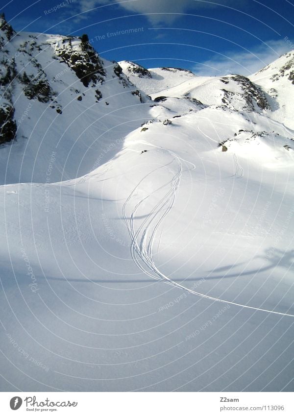 One of the first Österreich Winter Schneelandschaft Skifahren Snowboarding Wolken kalt weiß prächtig wenige Einsamkeit Tiefschnee Skigebiet schön Wintersport