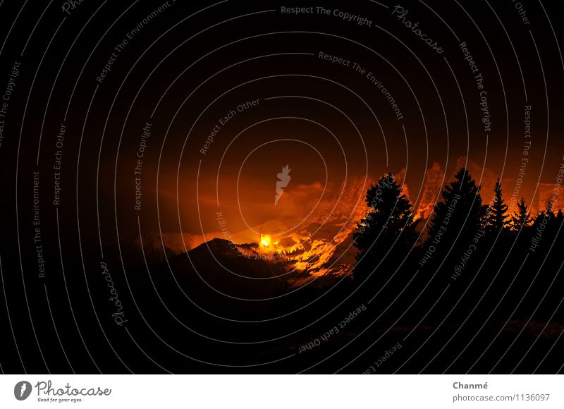 Illumination Landschaft Feuer Schnee Berge u. Gebirge Dents du Midi Schweiz Alpen Erholung ästhetisch außergewöhnlich Unendlichkeit orange schwarz Lichtspiel