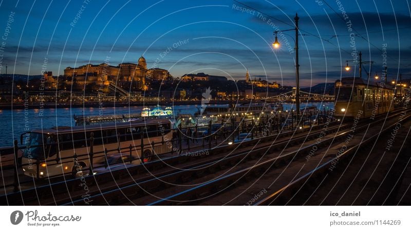 Budapest bei Nacht Lifestyle Ferien & Urlaub & Reisen Tourismus Ausflug Sightseeing Städtereise Kreuzfahrt Nachtleben Ungarn Europa Kleinstadt Hauptstadt