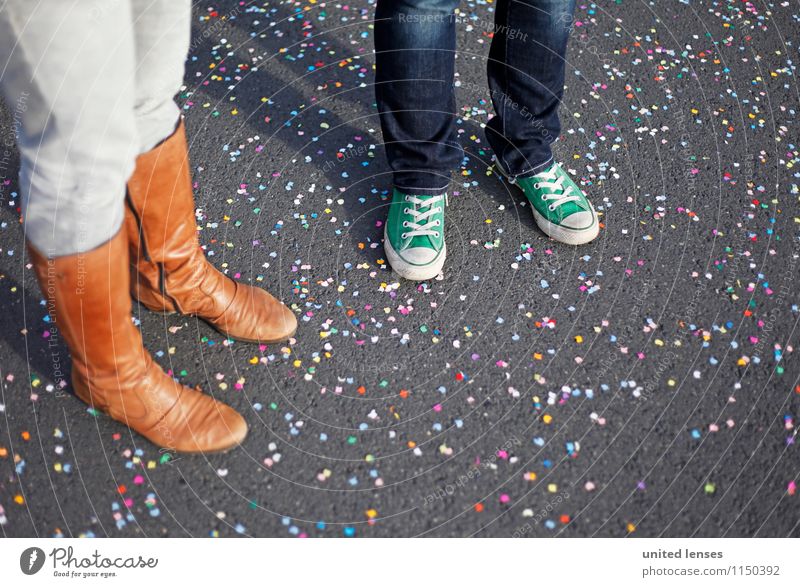 AK# Konfetti Land IX Kunst Abenteuer Straßenkunst Fuß Schuhe Stiefel 2 4 braun grün Feste & Feiern Feierabend Feiertag Jugendliche Kreativität Straßenbelag