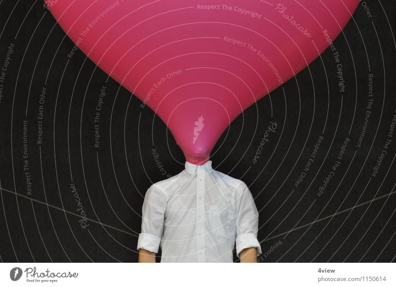 Mir platzt bald der Kopf Kunst Künstler Luftballon verrückt rosa Schmerz bizarr Risiko Wachstum blasen Atem platzen Farbfoto Zentralperspektive