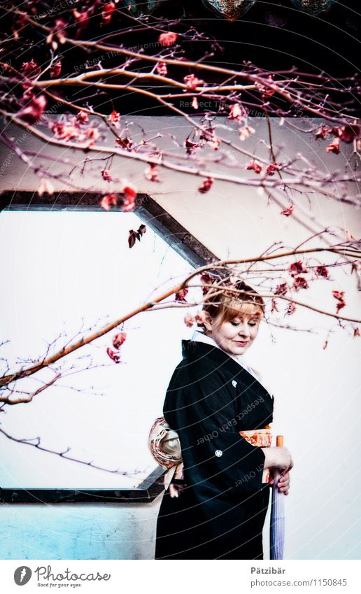 Simple in Japan Ferien & Urlaub & Reisen Ferne feminin 1 Mensch Kunst Pflanze Kimono Denken träumen ästhetisch außergewöhnlich dunkel exotisch rosa weiß Kraft