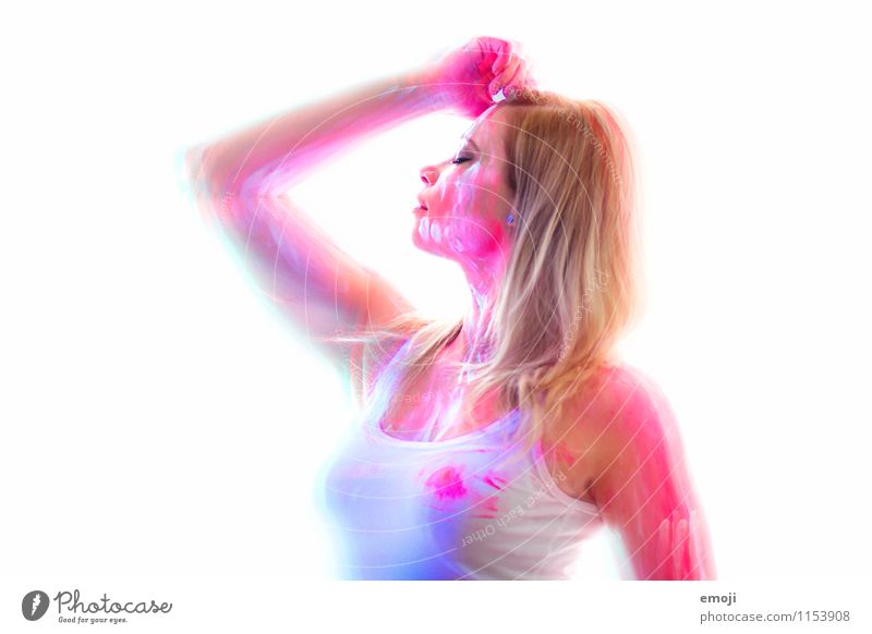 UV VI feminin Junge Frau Jugendliche Körper 1 Mensch 18-30 Jahre Erwachsene außergewöhnlich schön Körpermalerei UV-Strahlung Farbfoto mehrfarbig Studioaufnahme